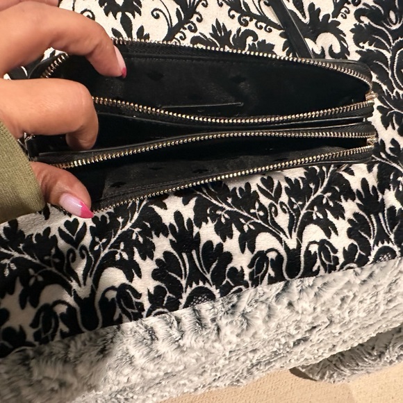 Small Kate Spade Crossbody - Picture 2 of 2